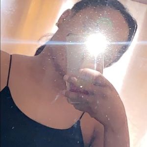 Meet your Posher, Dee